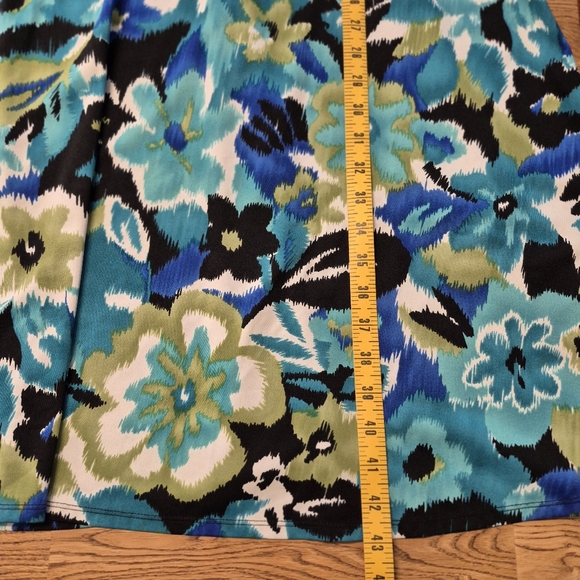 dressbarn Cowl Neck Floral Sleeveless Dress - Picture 9 of 9